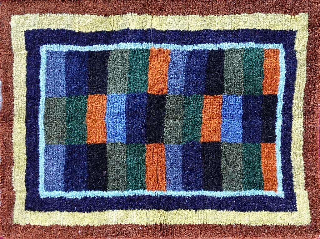 Rug 114 (Size S/MED)