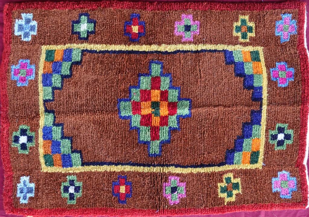 Rug 115 (Size S/MED)