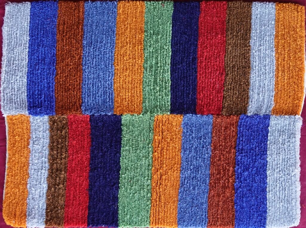 Rug 157 (Size S/MED)