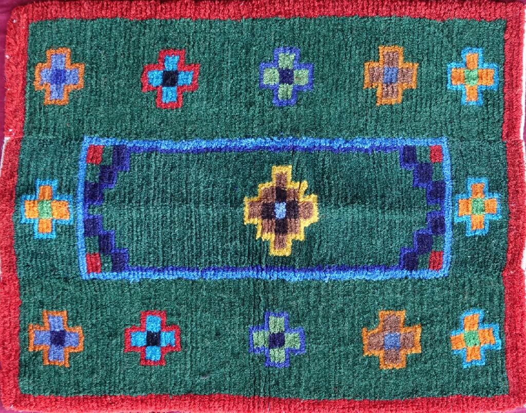 Rug 180 (Size S/MED)